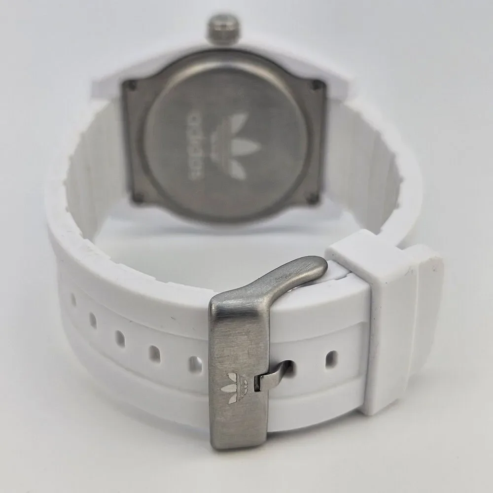 Adidas Men's Watch 41MM Blue White Dial‎ White Plastic Bands New Battery